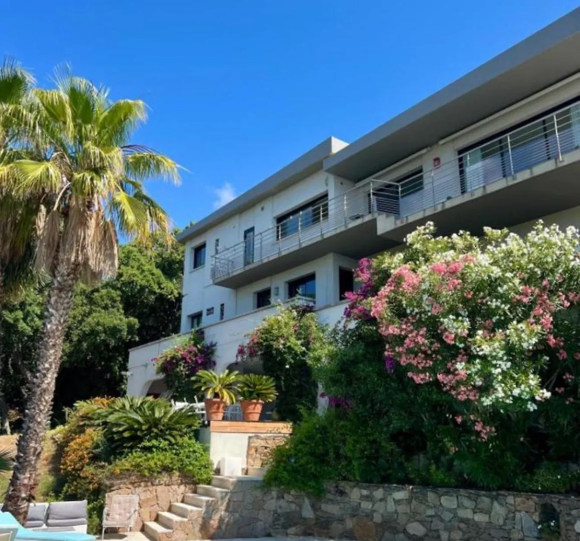 Bed & Breakfast Villa Hirondelles 35 Cavalaire-sur-Mer France